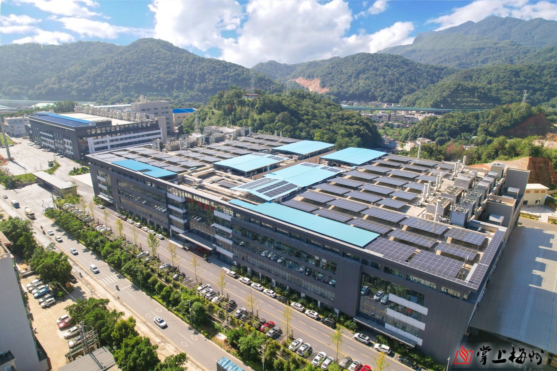 深耕铜箔创佳绩 向“新”而行促蝶变——记全国工业和信息化系统先进集体广东盈华电子科技有限九游官方网站_九游jiuyou（中国）